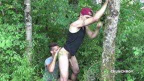 baise moi avant de le travail dans la foret