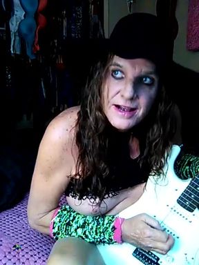 Lizzy Yum Vintage and Behind the Scenes 14