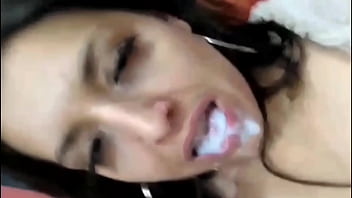Erros de grava&ccedil_&atilde_o,a safada Barbie gozou at&eacute_ peidar na cadeirinha dos prazeres v&iacute_deo completo