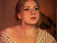 Amateur webcam toying wet pussy