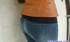 Both holes are filled for pretty babe Aurelly Rebel