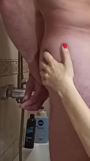 A sexy MILF washes her lovers' cocks. Double blowjob. Ep 30841   Clip 1