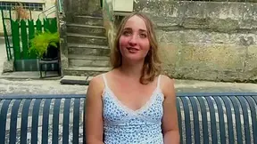 Sya, 33 years old, beautician in Besançon! - Jacquie et Michel TV