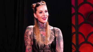 Perfekt krop tatoveret Lisa Rocketcock analfucked i hård anal gangbang