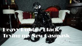 Heavy Rubber Black Trying my New Gasmask