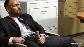 ”DaddySexFiles: Matthew Ford Offers Slow Meat Ride In Front Of Sexy Daddies”