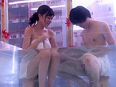 250729スリムなカラダの女性を男友達がピストンq1