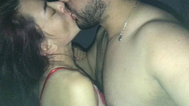 Follando duro el coño guarro de mi novia en lencería roja cabalgando mi polla hasta que me corro dentro - Amateur Nora Milf - Andy Z 94