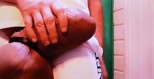 Lycra bulging in cycling gear