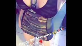 MILF shows off her dirty side on Snapchat
