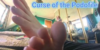 Curse of the Podophile - Giantess Unaware