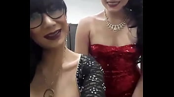 Gisele Montes y Mia Marin saludo a Bellezas Colombianas