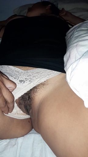 Fucking my hot sister-in-law in her room I cummed inside her hot pussy