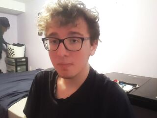 ASMR RAVISHING CHILI HEAT DORITOS.