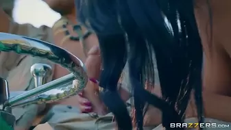 Swamp Buggy Booty - Hot
