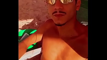 Alex Zahir, corpo perfeito