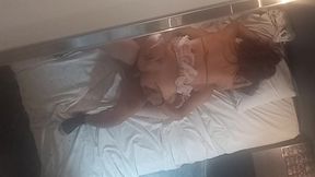 follando a una amiga en un hostal, que rico gime la perra.