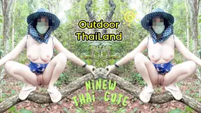 Amateur Thai villagers have sex in the forest public 4K 18+