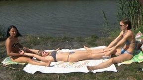 3 GIRLS STRETCHED ON THE RACK 2 O