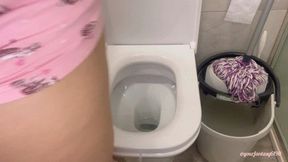 Morning pee in toilet 2