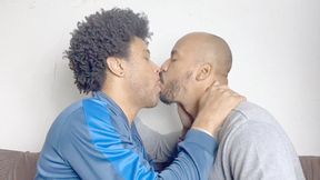 KISS WITH A LOT OF PASSION AND DESIRE BETWEEN TWO BRAZILIAN ALPHAS MALES - BY JAMAL SANGENT AND JHONY MURRAY - CLIP 1 IN FULL HD