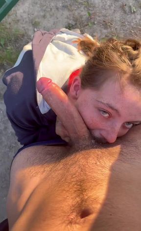 Hardcore Face‑Fuck – Amateur POV Redhead French Outdoor