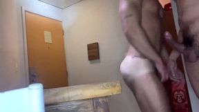 levando pica no pelo do namorado de minha irma