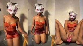 Soaking pretty dress in piss with self-pee