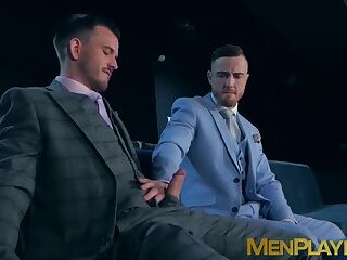 Bearded businessmen Franky Fox and Jp Dubois hard bareback