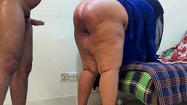 Today I get a chance to fuck a Arab Muslim Maid Wet pussy Because our home is empty BBW Hot Maid & Owner Sex