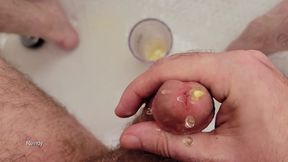 Epic Cum and Piss Fountains From My Pee Hole.