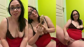 video gratuite numero 196 :grosse cochonne s’amuse avec un objet tres...