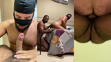 Dois ursos fodendo até dar leite e mijo
