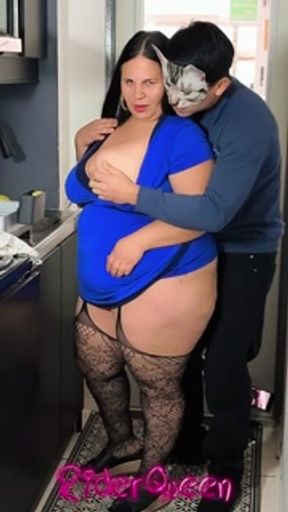 stepmom in kitchen fuked