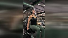 18yo Fisting Accident: Arm Elbow-Deep in Pussy on Live Stream