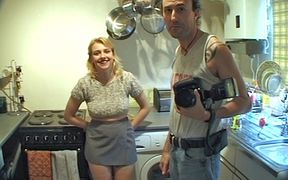 Pretty Amateur Sarah Does Her First Ever Nude Photoshoot