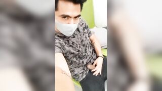 Young exhibitionist in the subway camper in CDMX