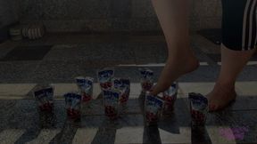 Sneaker-Girl Ella - Barefeet Drink Packets