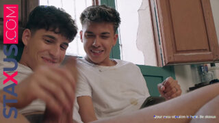 フェラチオ, カップル, 手コキ, 舐め, 募集 – 若いヨーロッパのティーンダニーフォンタナとデビッドキャメロン、巨根アナルファック