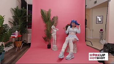 BTS - Jewelz Blu Shows Off Curves In A Sensual Backstage Tease!