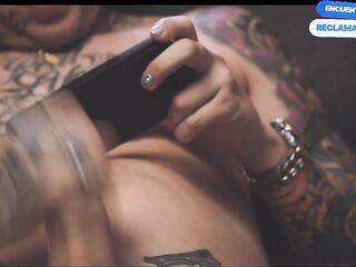 Hermanastra cachonda me tempt y terminamos follando duro parte 1 - KATTY AND ZACK