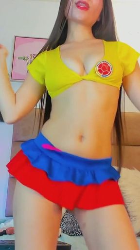 I'll Dance and Seduce You so You'll Fuck Me and Cum in My Asso