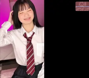 In this VIP extra service session of the Magic Mirror Akihabara Room, a