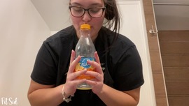 BBW Slut Fucks Herself With An Orange Juice Bottle