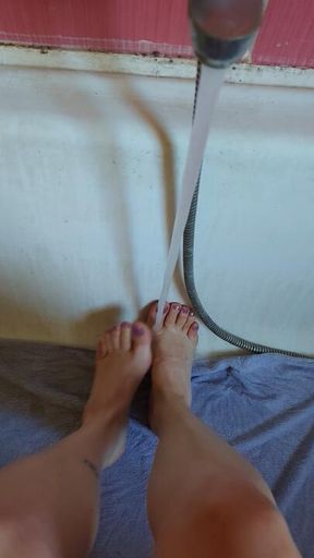 Feet under whater