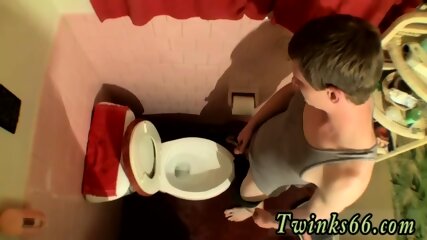 Men with small penis suck and drink piss gay A Room Of Pissing Dicks