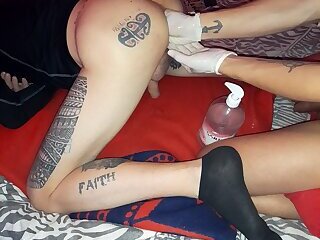 Rumeno viene scopato forte da un cazzo gigante