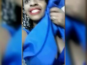 GF SHOWS ME TITS ON iPHONE