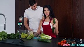 Petite brunette beauty stuffed stepbro's BWC instead of cooking