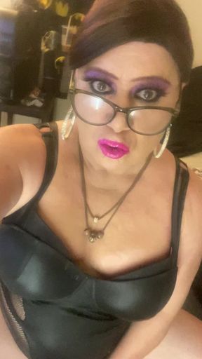 CD Krissy Sweets in Her Sexy High Heels